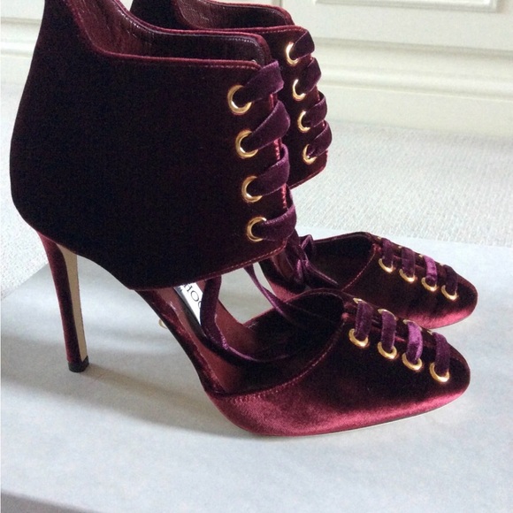 Jimmy Choo Burgundy Velvet lace up heals/pumps 38.5 - Picture 1 of 4
